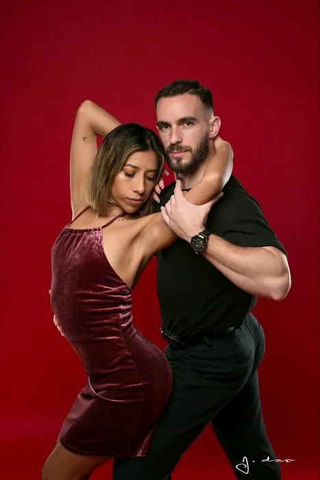 Dallas Can Dance Picture 5