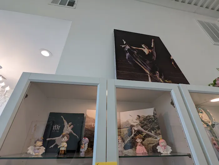 Ballet Ballet Dance Studio Picture 3