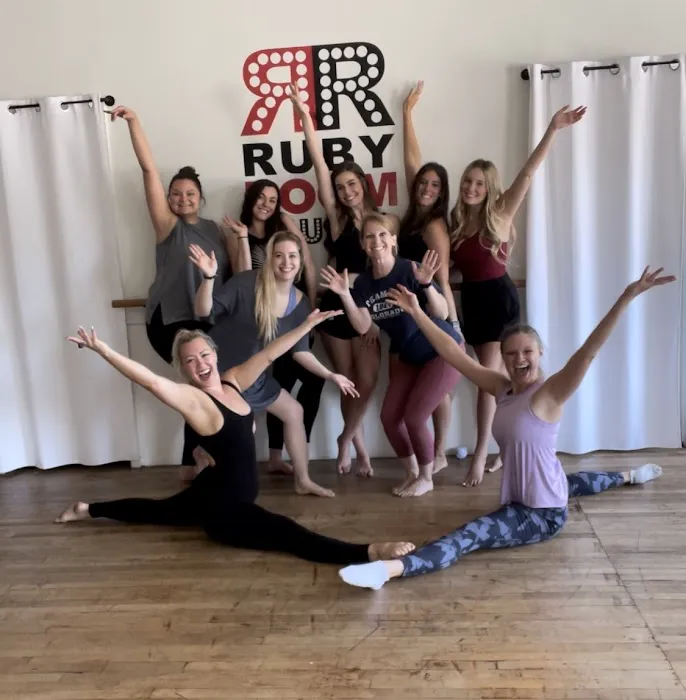 Ruby Room Studio Picture 5
