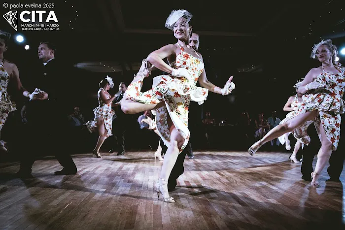 Argentine Tango in Dallas - Classes and Milonga Picture 3