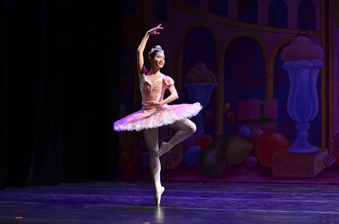Royale Ballet Dance Academy Picture 10