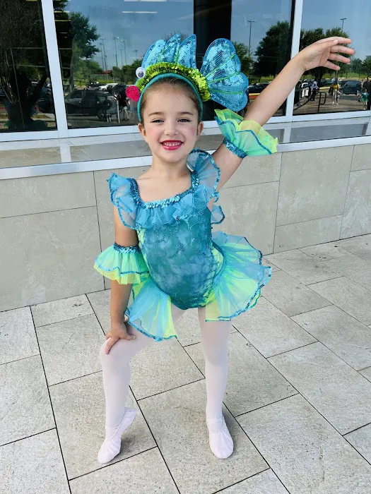 KJ Dance Plano Picture 1