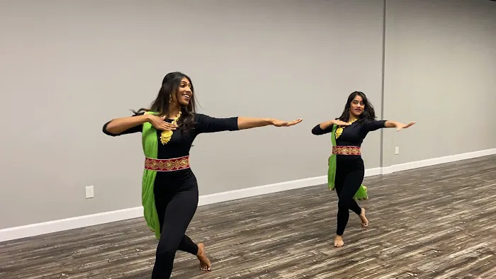 Milaana Dance Plano Picture 1