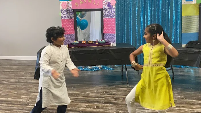 Milaana Dance Plano Picture 4