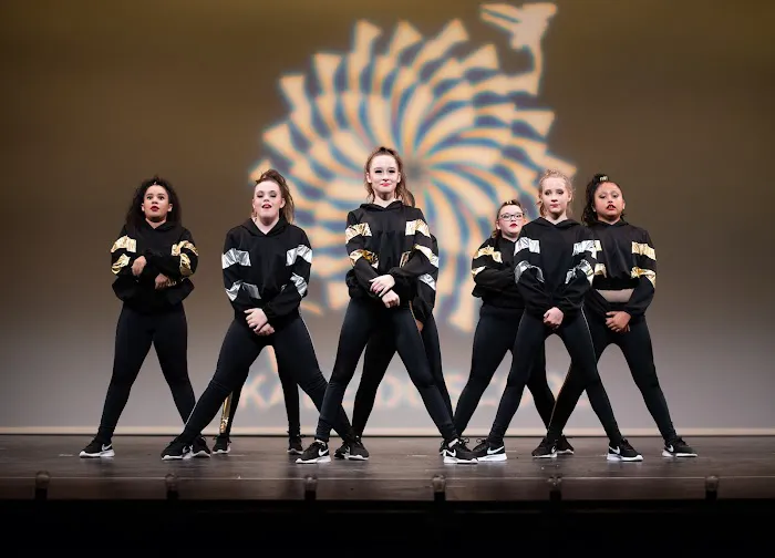 Dancin’Ovations Dance Studio Picture 3