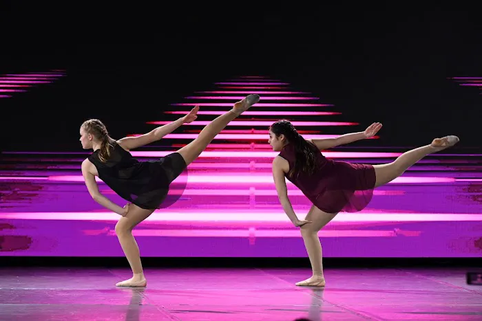 3-D Dance Celina Picture 5