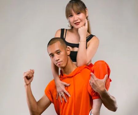 Hola Bachata