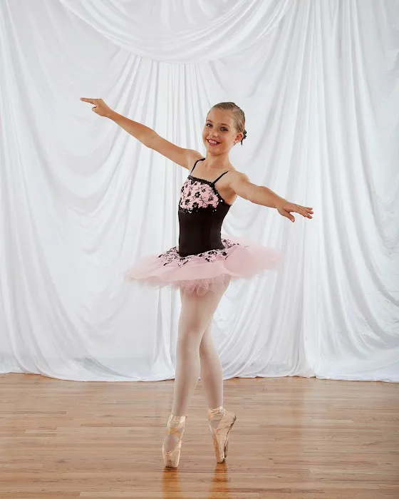Dove Academy of Dance Arts Picture 1