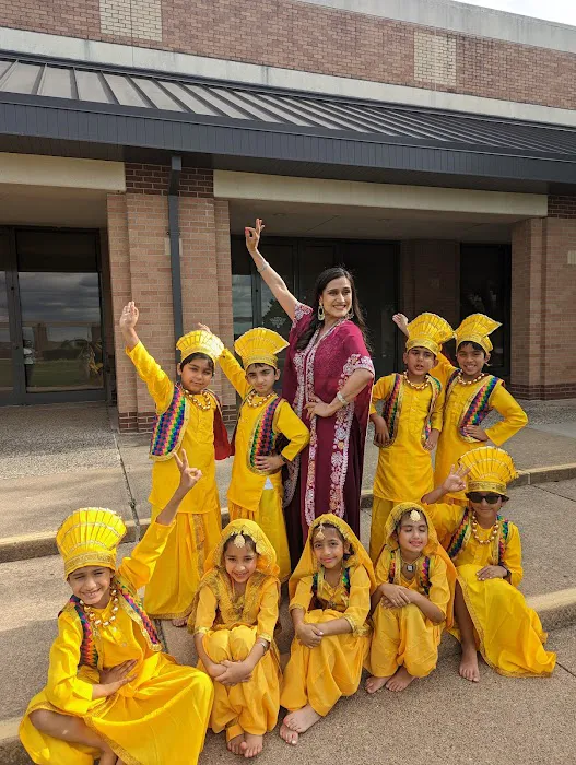 Mastee Dance School #masteebhangrabyguneet Picture 9