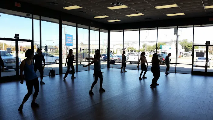 Fenton's Dance Factory Picture 4