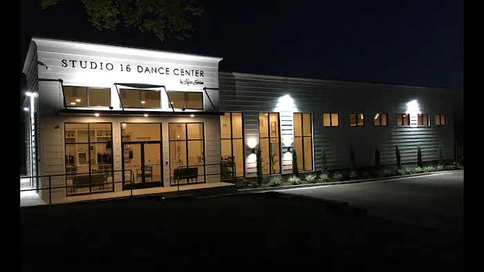 Studio 16 Dance Center by Karie Horton Picture 10