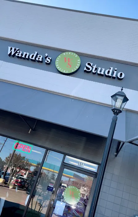 Wanda's Studio Picture 7