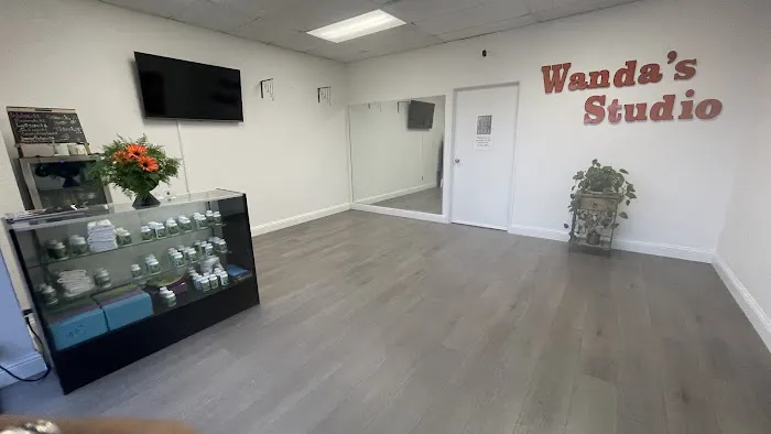 Wanda's Studio Picture 2