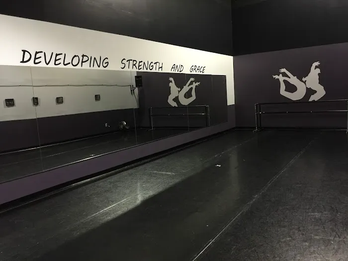 Dancer Strong Academy Picture 1