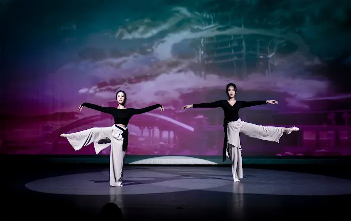 Unix Dance Club Picture 3