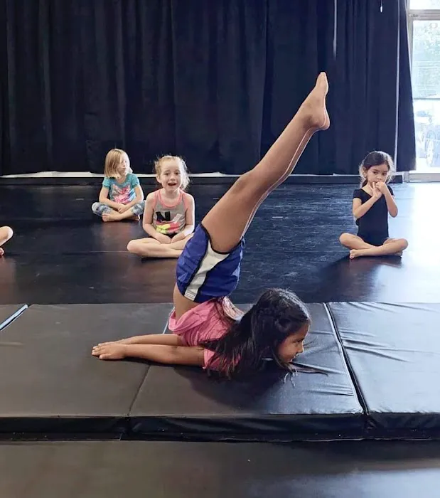 Center Stage Dance Co Picture 7