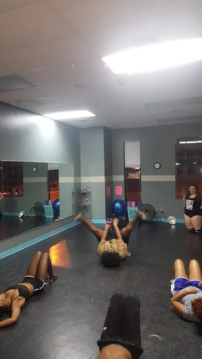 Creative Expressions Fitness Studio Picture 2
