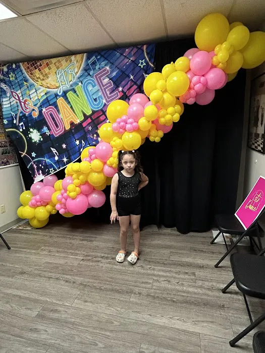 Susan's Studio-Dance & Fitness Inc. Picture 3