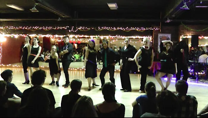 Dance Underground Picture 9