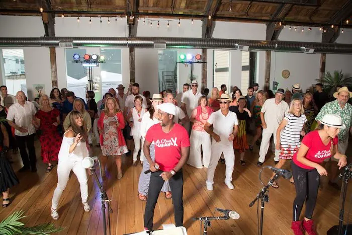 Clave Cubana Salsa/Valdes Dance & Events Picture 6