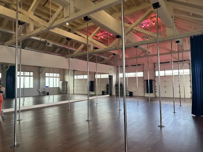 Raven Studios Picture 2