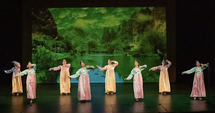 Chinese Dance Academy Picture 1