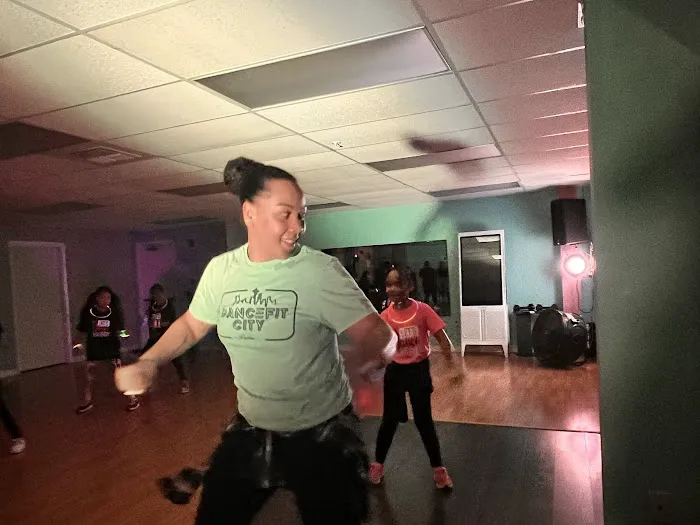 DanceFit City Picture 4