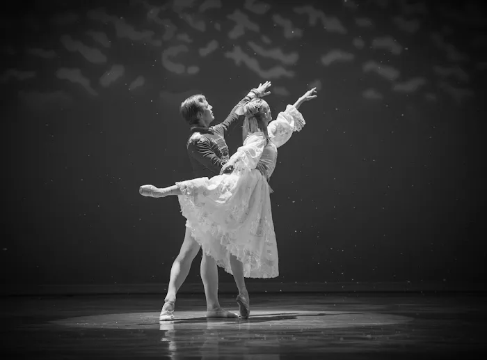 BrianJollyDance Picture 9