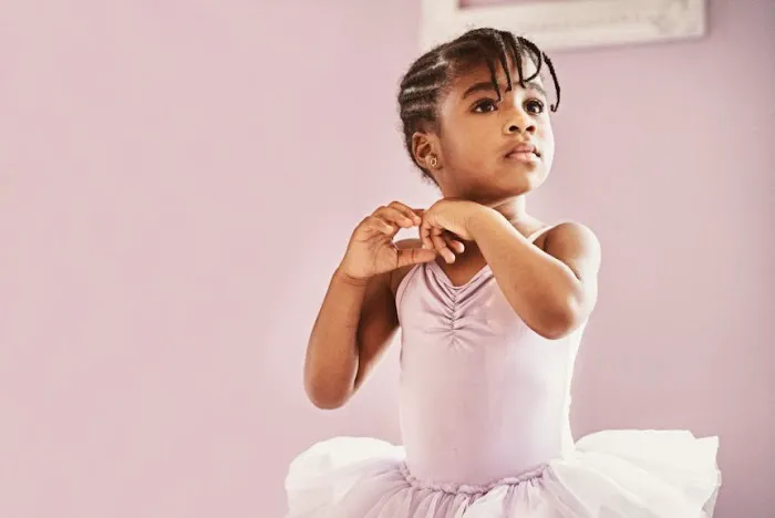 Tutu School Shoreline Picture 1