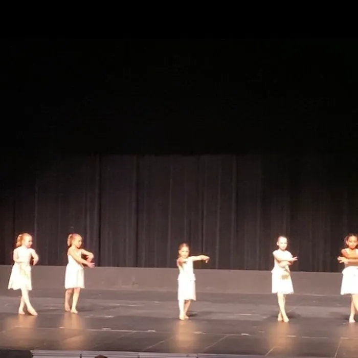 Illusion Dance Academy Picture 3
