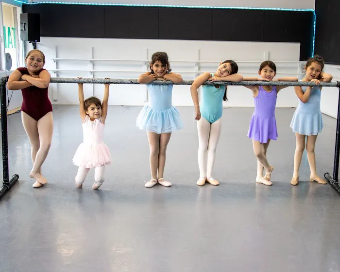 Children's Dance Theater- Maple Valley Picture 8