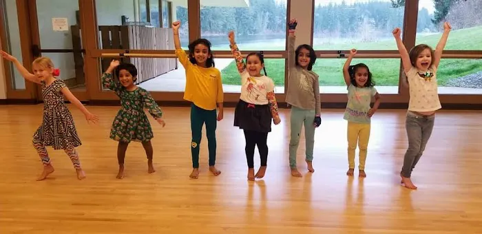 Thirak Dance Academy Picture 8
