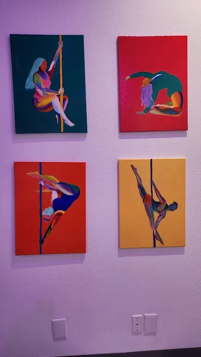 Studio K Pole Picture 4