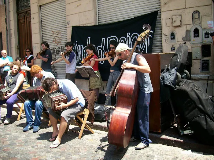 Backstreet Tango Picture 3