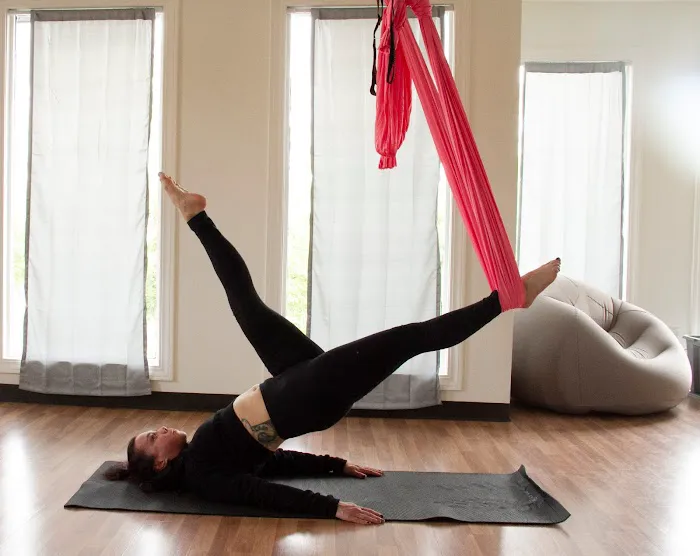 Pole Fitness Seattle - Bellevue Picture 4