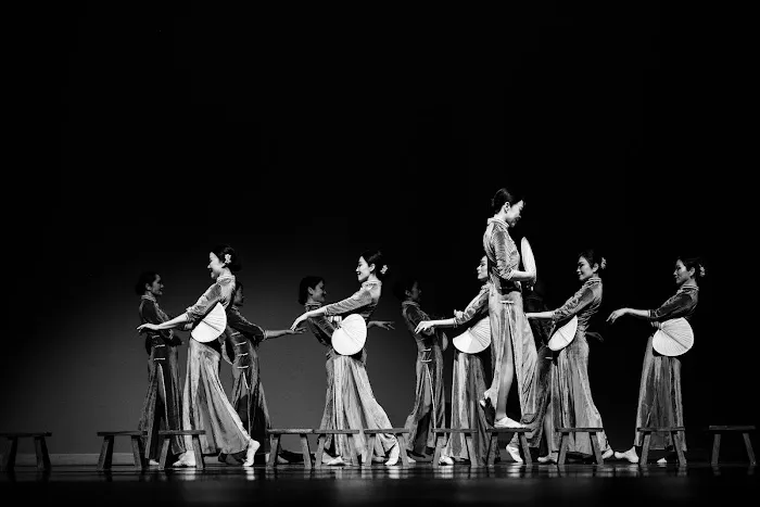 Xiang-He Dance Theatre Picture 4