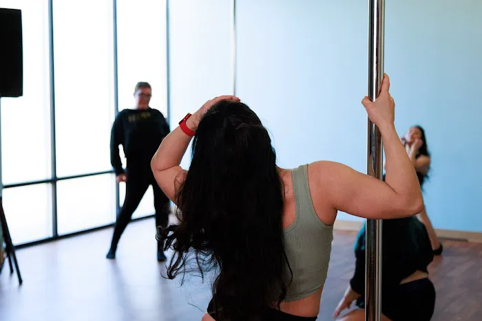 Trinity Pole Studio Picture 7