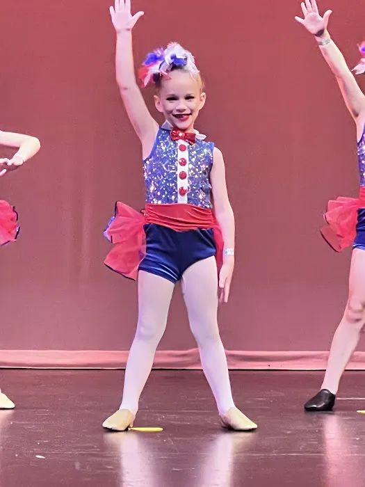 Platinum dance center Picture 3