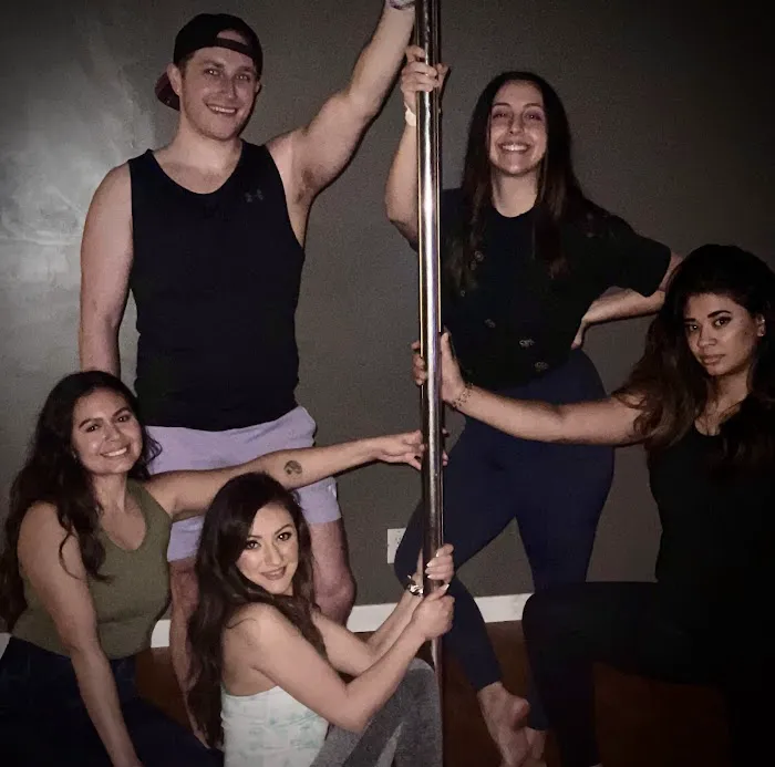 Writhe Pole Dance Picture 7