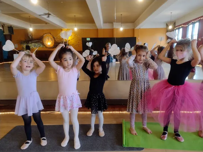 Darrah Blanton Dance: a children's dance studio Picture 3