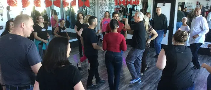Adelante Dance Studio Picture 4