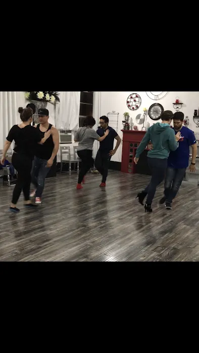 Adelante Dance Studio Picture 8