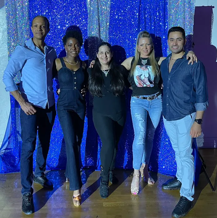 Latin Fusion Oklahoma - Salsa & Bachata Dance Classes Picture 4