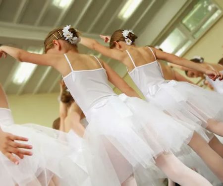 Dove Dance School
