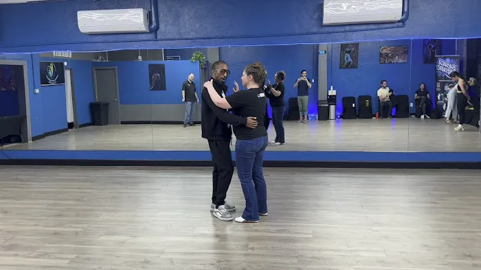 United We Dance Studios Picture 4