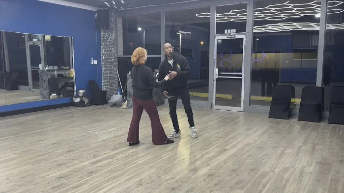 United We Dance Studios Picture 5