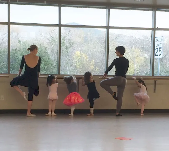 Dance To EvOLvE in Point Loma at Songbirds Music Picture 7