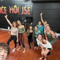 Heels Feels Dance Studio ico