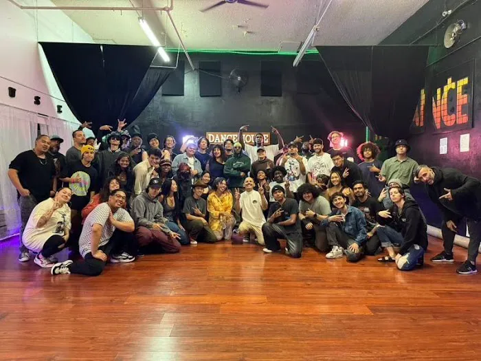 Heels Feels Dance Studio Picture 3