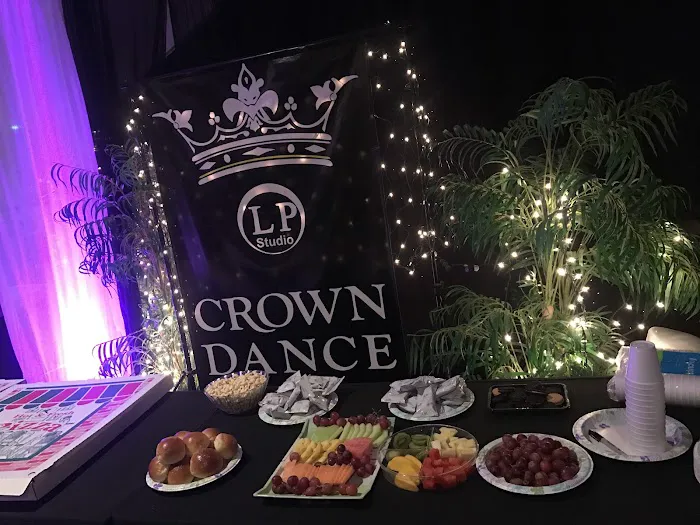 Crown Dance Studio Picture 5